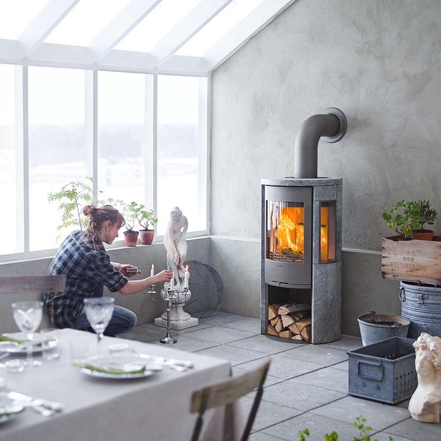 Kamin i uterum | Contura 556T Style i uterumsmiljö